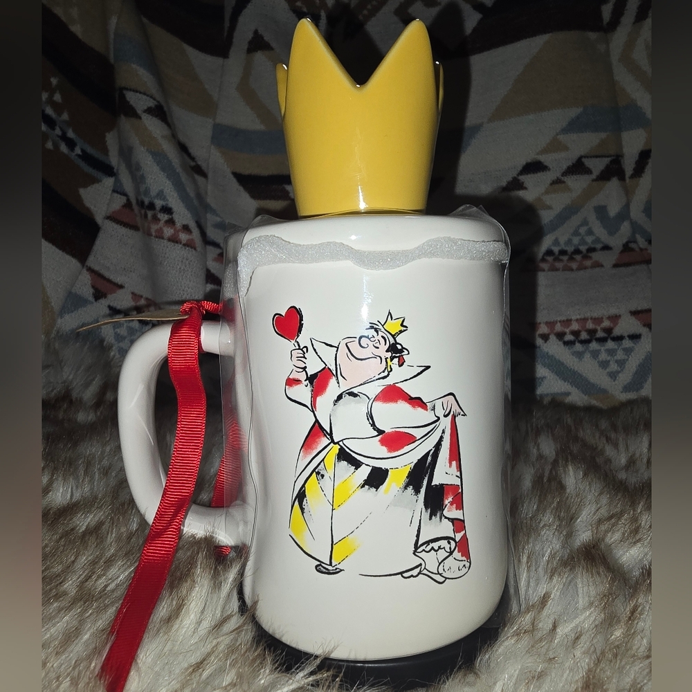 Rae Dunn x Disney Queen of Hearts Mug with Crown Lid NWT